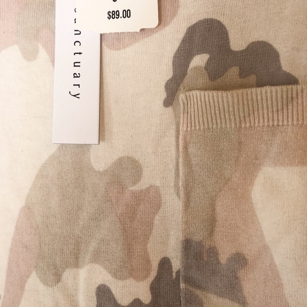 Sanctuary camo one pocket sweater NWT - Picture 7 of 7